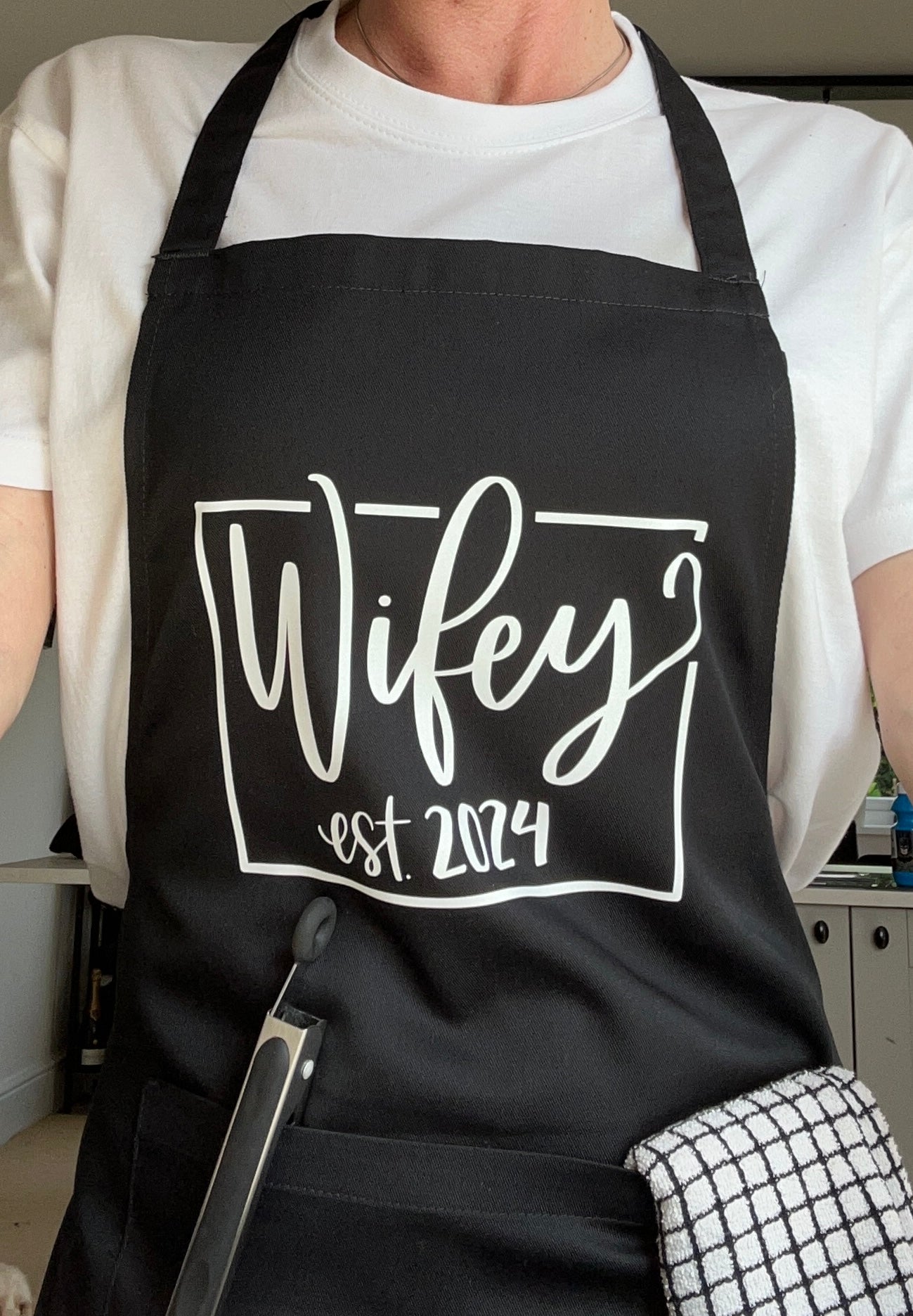 Wifey & Hubby EST. ‘YEAR’ Cooking/BBQ Apron’s (sold individually or as a pair)